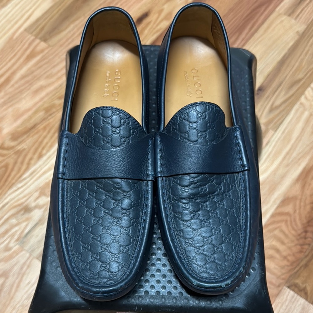 Gucci Men's dark blue Leather Loafers